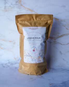 La lessive en poudre pour le linge blanc ou de couleurs 1kg