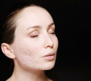 gommage, exfoliant, soin de la peau, fréquence gommage, type de peau